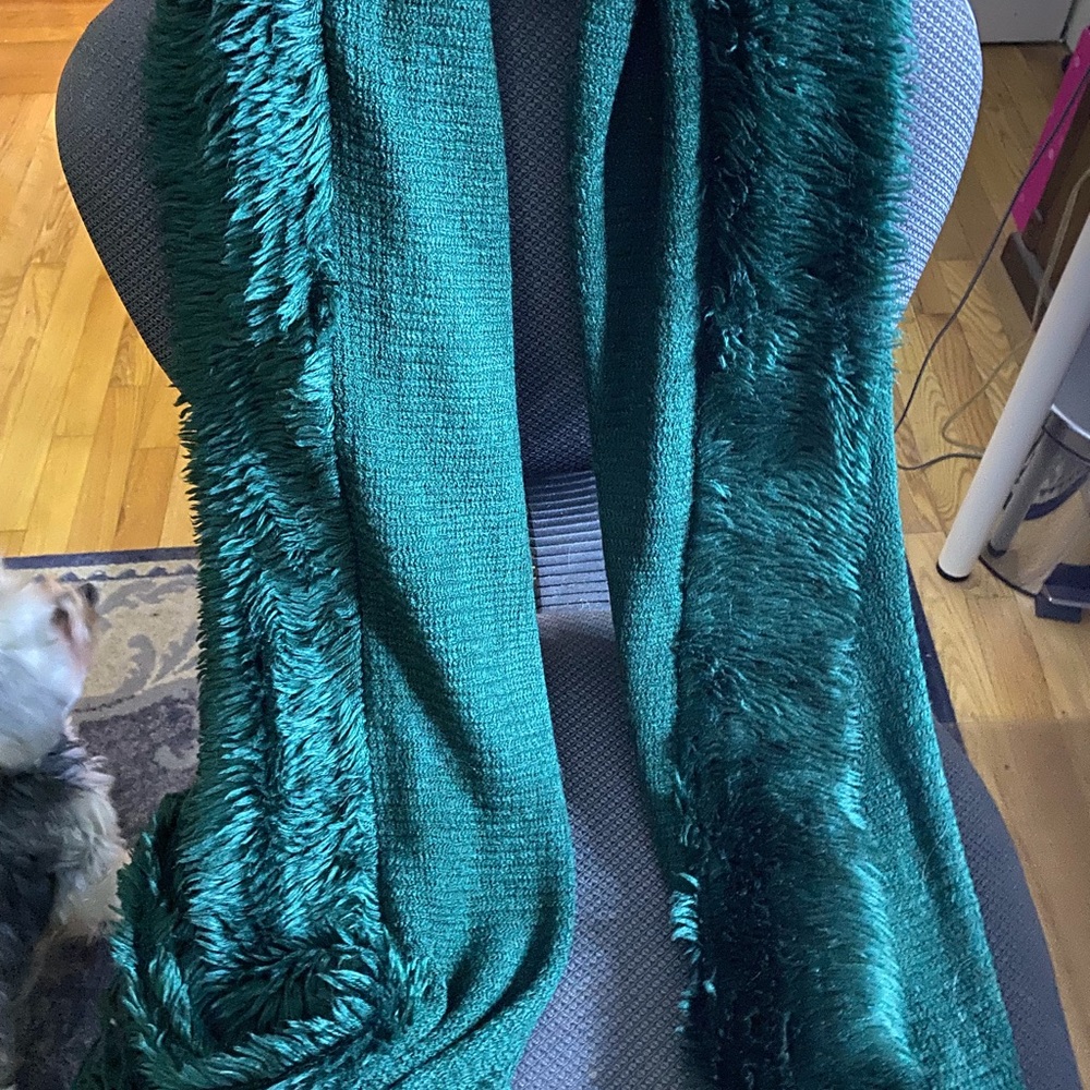 Scarf - Picture 3 of 4